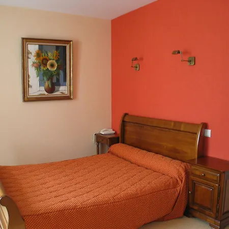 Le Pelican Hotel 2*